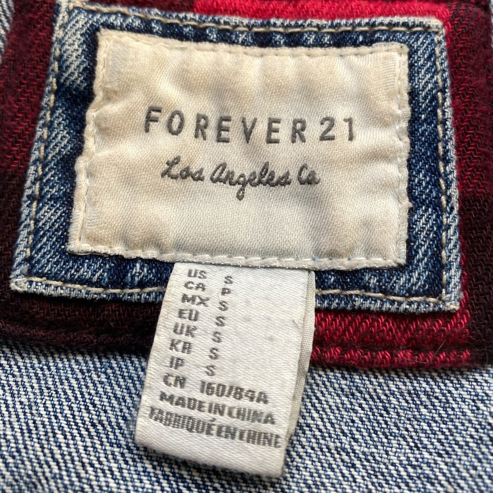 Forever21 Plaid Sleeved Denim Jacket - Picture 4 of 7